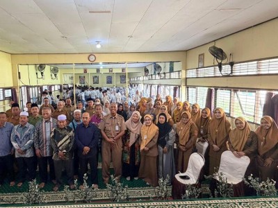 Perpisahan H. Poliyani, S.Pd.,MM Purna Tugas 