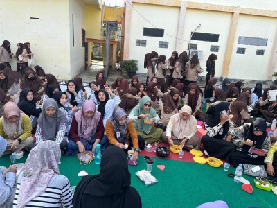 Kegiatan Jumat Bergizi Makan Bekal Bersama