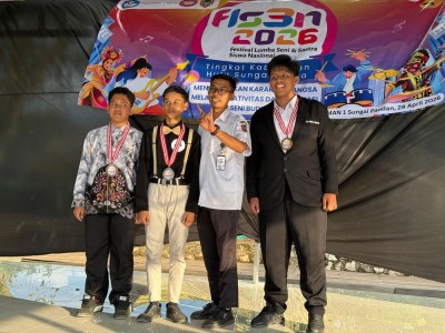 Juara Menanyi Solo Putra