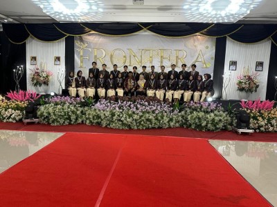 Foto Bersama Kelas XII-2