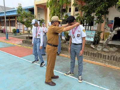 Penyerahan Penghargaan FLS3N Lomba Fotografi