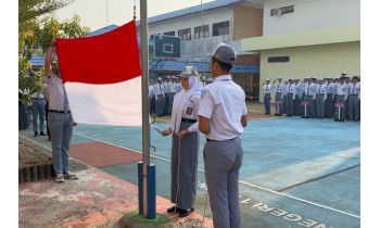 Upacara Apel Pagi Senin 10 Agustus 2026 di SMAN 1 Amuntai Menanamkan Kedisiplinan melalui Kebiasaan-Kebiasaan Kecil