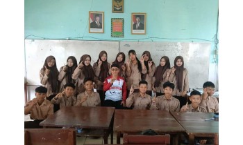 Jumat Taqwa dan Jumat Bersama Guru Wali SMAN 1 Amuntai Menumbuhkan Keimanan, Adab, Kepedulian, dan Kedekatan antara Guru dan Siswa