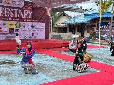 Lomba Tari 2