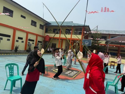 Lomba Makan Krupuk