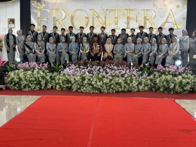 Foto Bersama Kelas XII-3