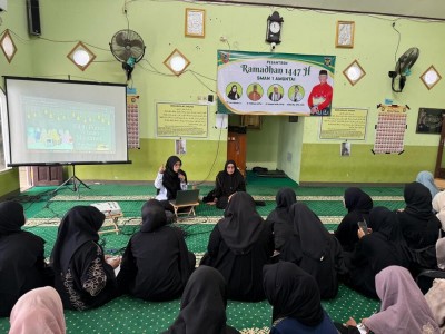Ustadzah Hj. Lina Helwaty, Lc