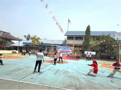 Lomba Tarik Tambang