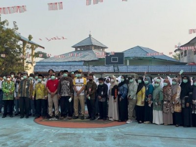 Pembagian Masker dari Bupati HSU