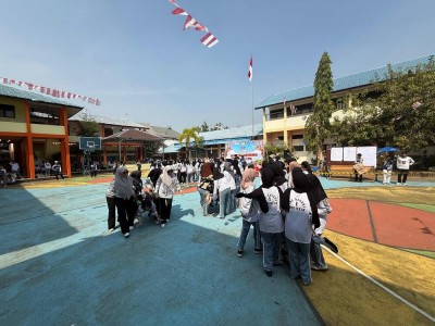Lomba Sarung Naga