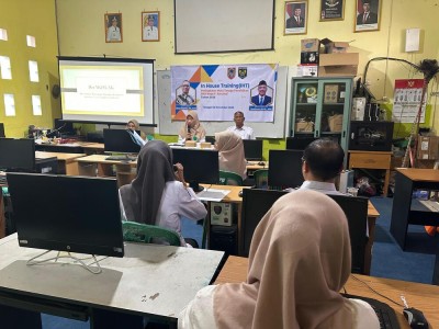 Kegiatan IHT Tenaga Pendidikan Day - 1