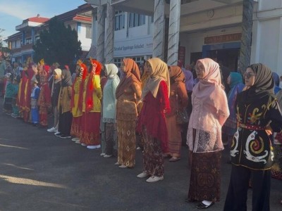 Upacara Memperingati Hari Pendidikan Nasional