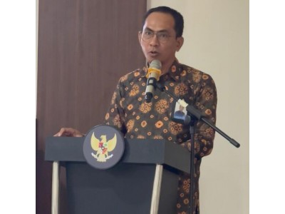 Moderator Bapak Ahmad Gafuri, S.Pd.M,Pd