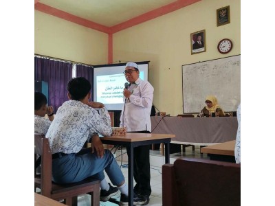 Sosialisasi Bahaya Radikalisme Serta Pencegahan dan Pembatasan Narkoba Kepada Generasi Muda