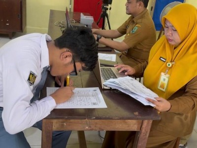 Perekaman e KTP Siswa SMAN 1 Amuntai