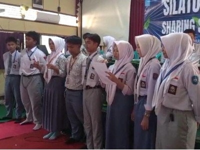 Silaturahmi & Sharing Seasion OSIS SMA KAB HSU
