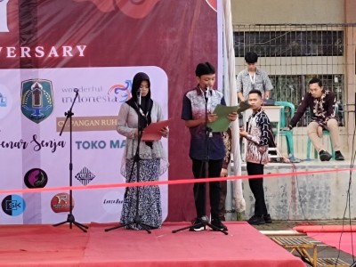 Pembacaan acara oleh MC