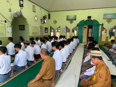 Shalat Juhur