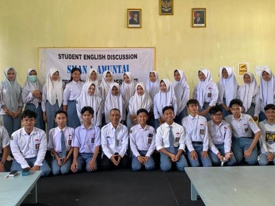 Kegiatan Sosialisasi Debat B.inggris