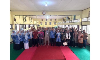Sosialisasikan Visi Misi Sekolah dan TKA kepada Orang Tua Siswa Kelas XII di SMAN 1 Amuntai