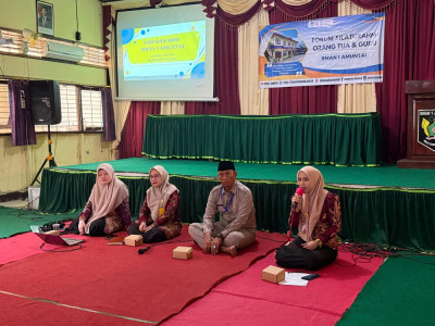 Forum Silaturahmi Orangtua dan Guru Kelas X-XI di SMAN 1 Amuntai