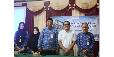 Forum Silaturahmi Orang Tua dan Guru Kelas XII