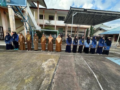 Dewan Guru dan Staff