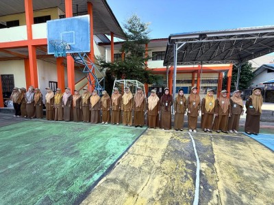 Dewan Guru dan Staff