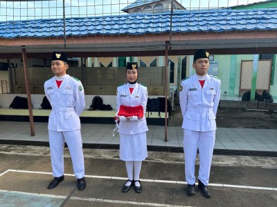 Pengibar Bendera