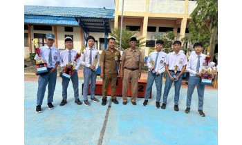 Pembagian Hadiah Class Meeting dan Liga Futsal Tahun Ajaran 2025/2026 di SMAN 1 Amuntai